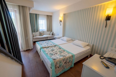 monachus_hotel_2021_dublex_family_room__1_400